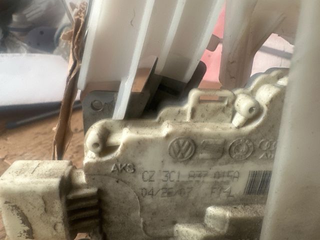 bontott VW PASSAT B6 Bal első Ajtózár