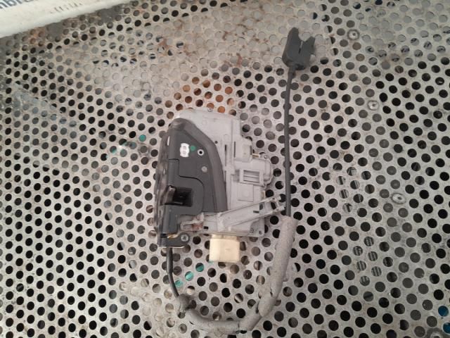 bontott VW PASSAT B6 Bal első Ajtózár