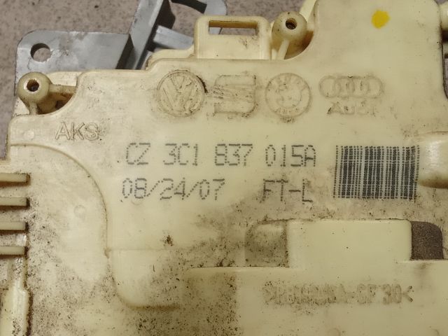 bontott VW PASSAT B6 Bal első Ajtózár