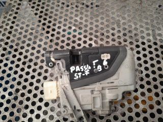 bontott VW PASSAT B6 Bal első Ajtózár