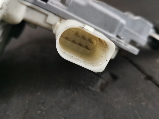 bontott VW PASSAT B6 Bal első Ajtózár