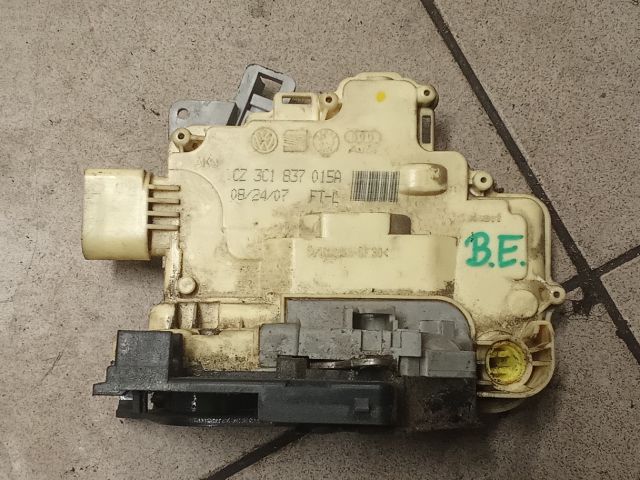 bontott VW PASSAT B6 Bal első Ajtózár