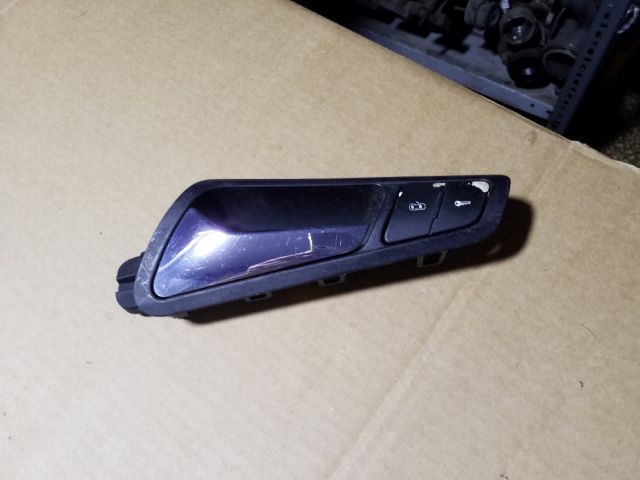 bontott VW PASSAT B6 Bal első Belső Kilincs