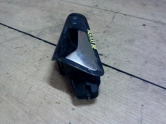 bontott VW PASSAT B6 Bal első Belső Kilincs