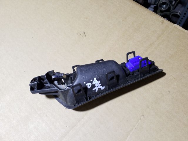 bontott VW PASSAT B6 Bal első Belső Kilincs