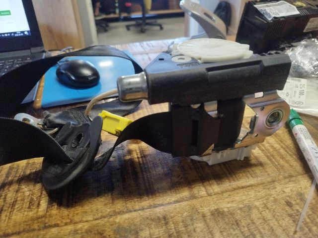 bontott VW PASSAT B6 Bal első Biztonsági Öv