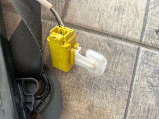 bontott VW PASSAT B6 Bal első Biztonsági Öv