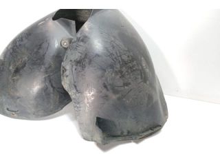 bontott VW PASSAT B6 Bal első Dobbetét (Kerékjárati, Műanyag)