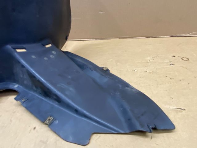 bontott VW PASSAT B6 Bal első Első Dobbetét (Kerékjárati, Műanyag)