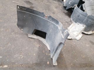 bontott VW PASSAT B6 Bal első Első Dobbetét (Kerékjárati, Műanyag)