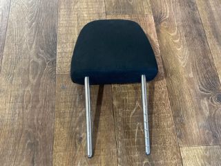 bontott VW PASSAT B6 Bal első Fejtámla