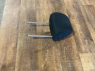 bontott VW PASSAT B6 Bal első Fejtámla