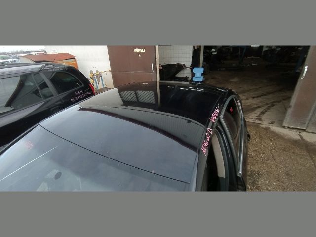 bontott VW PASSAT B6 Bal első Gumikéder