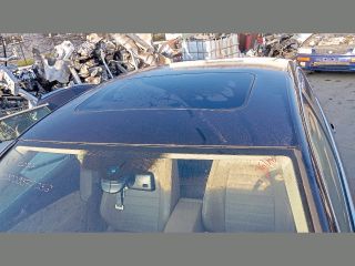 bontott VW PASSAT B6 Bal első Gumikéder