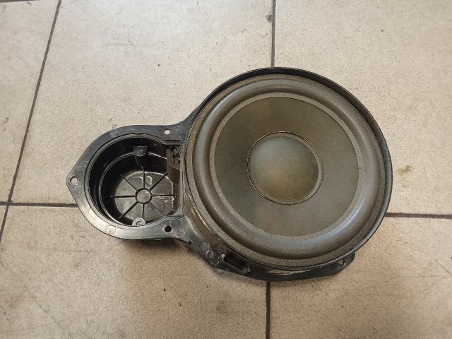 bontott VW PASSAT B6 Bal első Hangszóró