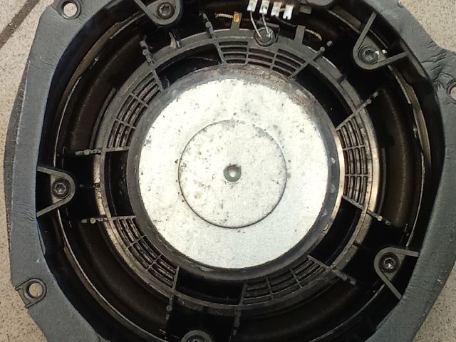 bontott VW PASSAT B6 Bal első Hangszóró