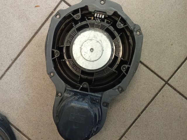 bontott VW PASSAT B6 Bal első Hangszóró