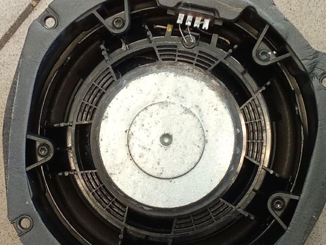 bontott VW PASSAT B6 Bal első Hangszóró