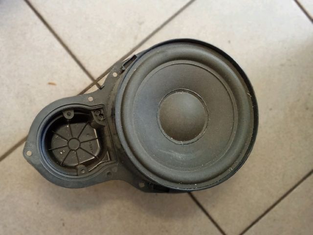 bontott VW PASSAT B6 Bal első Hangszóró