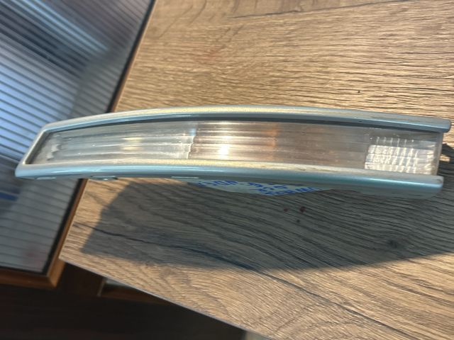 bontott VW PASSAT B6 Bal első Irányjelző