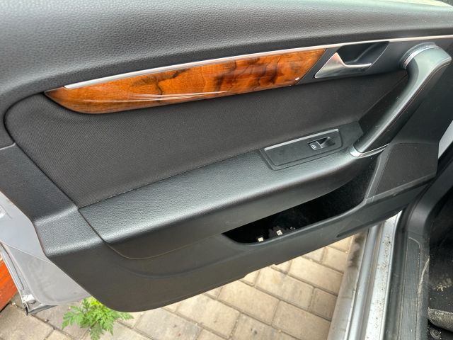 bontott VW PASSAT B6 Bal első Kapaszkodó (Felső)