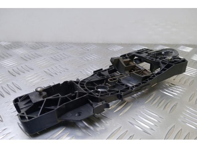 bontott VW PASSAT B6 Bal első Kilincs Hátulja