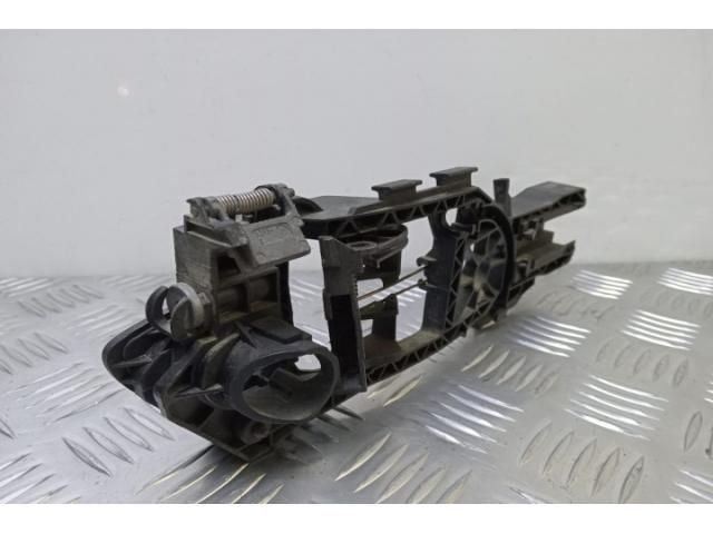 bontott VW PASSAT B6 Bal első Kilincs Hátulja