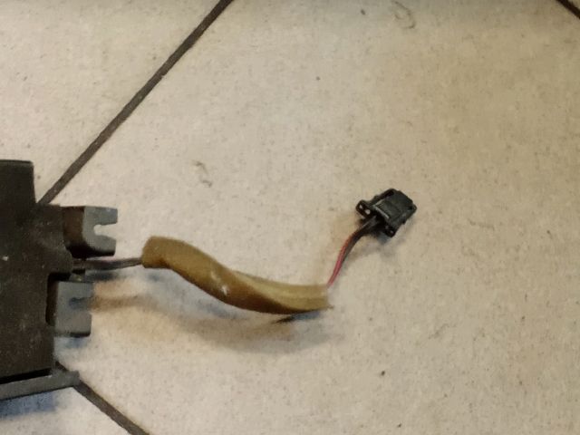 bontott VW PASSAT B6 Bal első Kis Hangszóró Burkolat