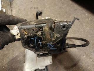 bontott VW PASSAT B6 Bal első Központizár Motor