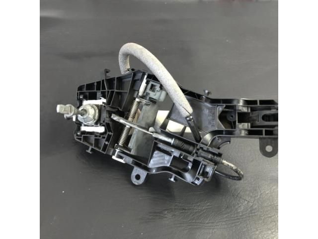 bontott VW PASSAT B6 Bal első Külső Kilincs