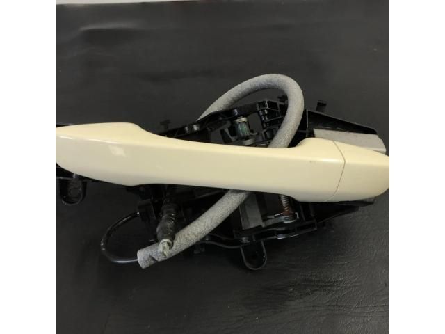 bontott VW PASSAT B6 Bal első Külső Kilincs