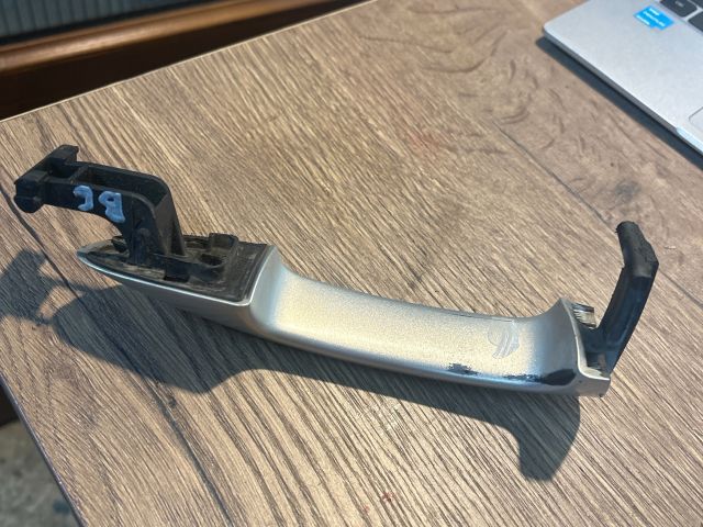 bontott VW PASSAT B6 Bal első Külső Kilincs