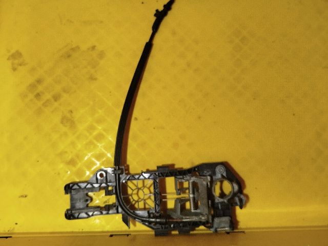 bontott VW PASSAT B6 Bal első Külső Kilincsfészek