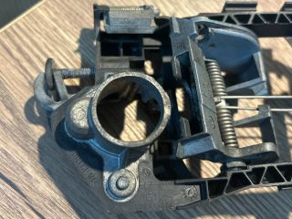 bontott VW PASSAT B6 Bal első Külső Kilincsfészek