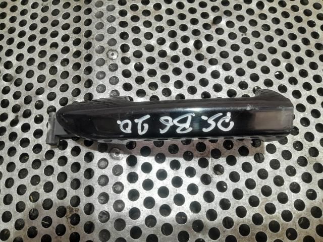 bontott VW PASSAT B6 Bal első Külső Kilincsfészek