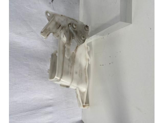 bontott VW PASSAT B6 Bal első Külső Kilincsfészek