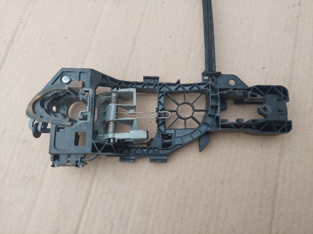 bontott VW PASSAT B6 Bal első Külső Kilincsfészek