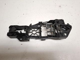 bontott VW PASSAT B6 Bal első Külső Kilincsfészek