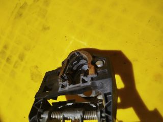 bontott VW PASSAT B6 Bal első Külső Kilincsfészek