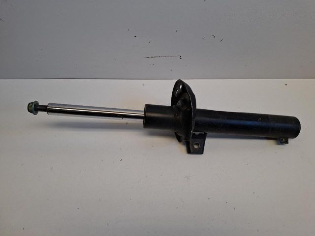 bontott VW PASSAT B6 Bal első Lengéscsillapító