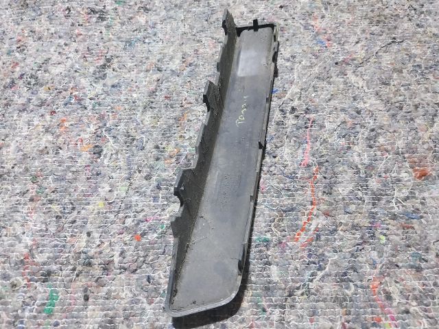 bontott VW PASSAT B6 Bal első Lökhárító Díszléc