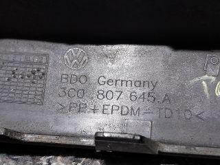 bontott VW PASSAT B6 Bal első Lökhárító Díszléc