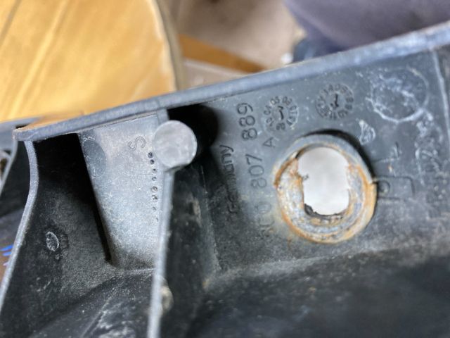 bontott VW PASSAT B6 Bal első Lökhárító Tartó (Műanyag)