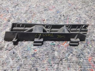 bontott VW PASSAT B6 Bal első Oldal Lökhárító Tartó (Műanyag)