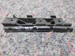 bontott VW PASSAT B6 Bal első Oldal Lökhárító Tartó (Műanyag)