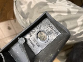 bontott VW PASSAT B6 Bal első Oldal Lökhárító Tartó (Műanyag)