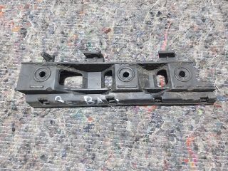 bontott VW PASSAT B6 Bal első Oldal Lökhárító Tartó (Műanyag)