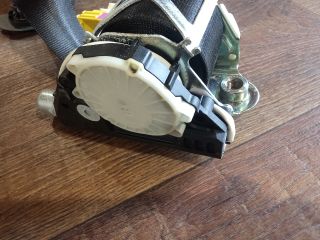 bontott VW PASSAT B6 Bal első Övfeszítő