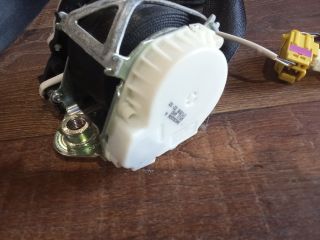 bontott VW PASSAT B6 Bal első Övfeszítő