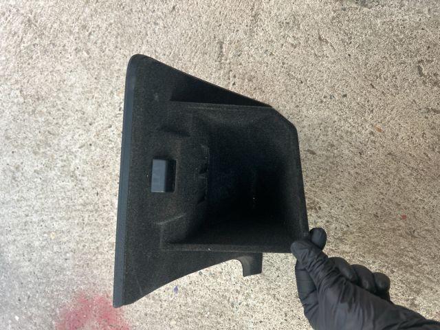 bontott VW PASSAT B6 Bal első Tároló Rekesz